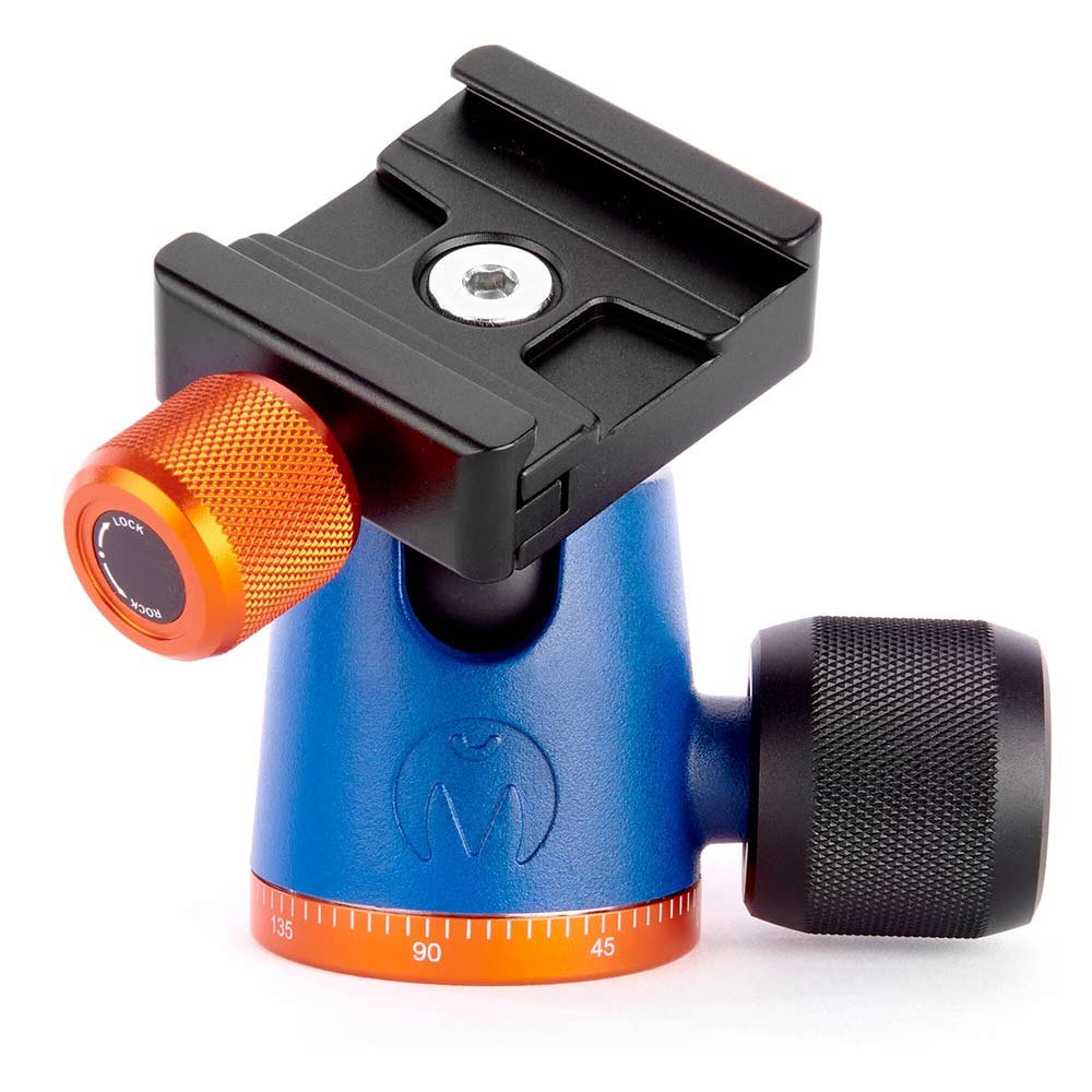 3‑Legged‑Thing AirHed Neo 2.0 ball head in blue with Arca‑Swiss clamp, ergonomic control knob and bubble level.