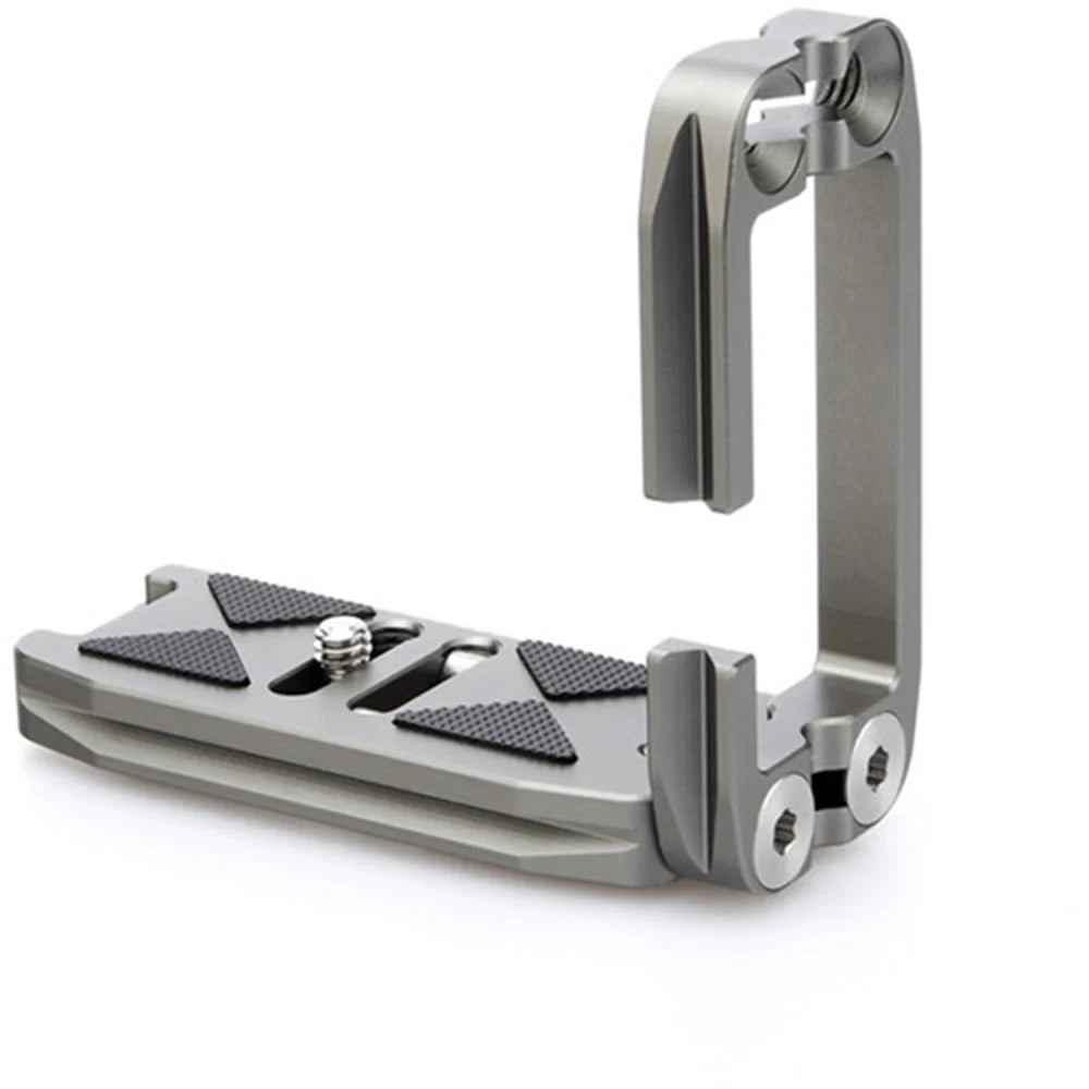 3LT Ellie L-Bracket camera accessory is the first modular camera bracket. It comes with an 85mm Arca-Swiss compatible base and fits almost any camera.