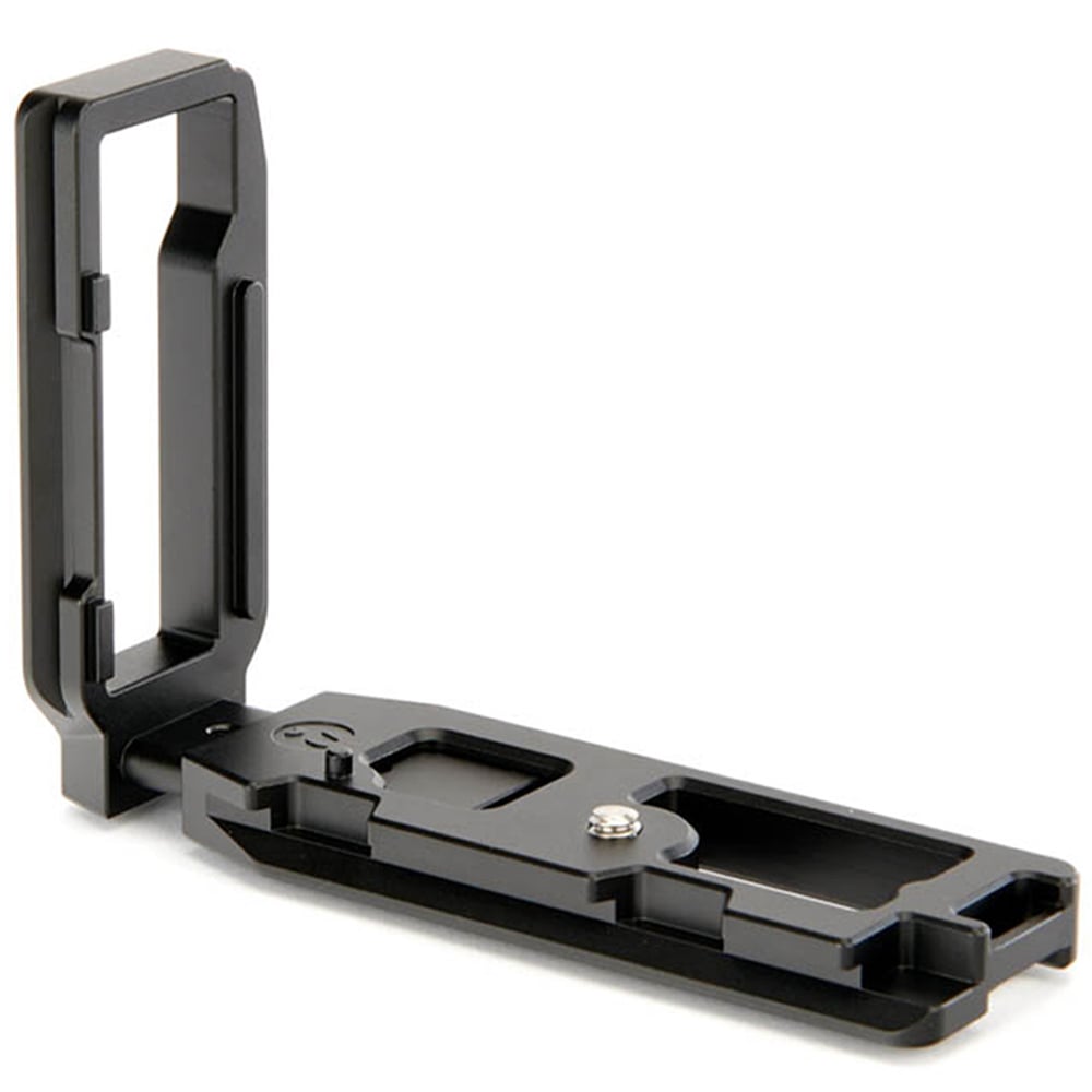 3 Legged Thing Gracy L-Bracket for Fujifilm GFX 100S and 50S II with Arca-Swiss compatibility and cable management.
