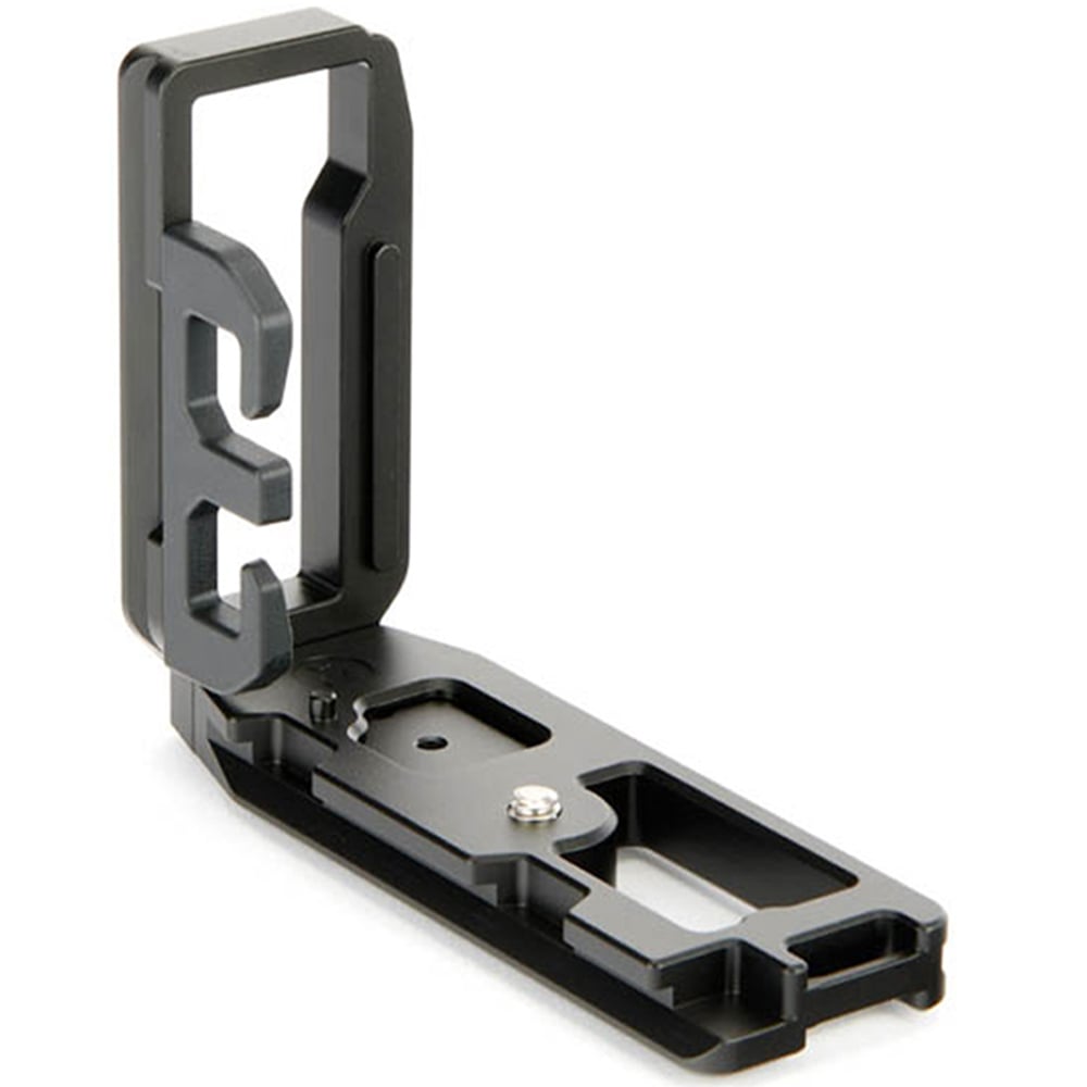 3 Legged Thing Gracy L-Bracket for Fujifilm GFX 100S and 50S II with Arca-Swiss compatibility and cable management.