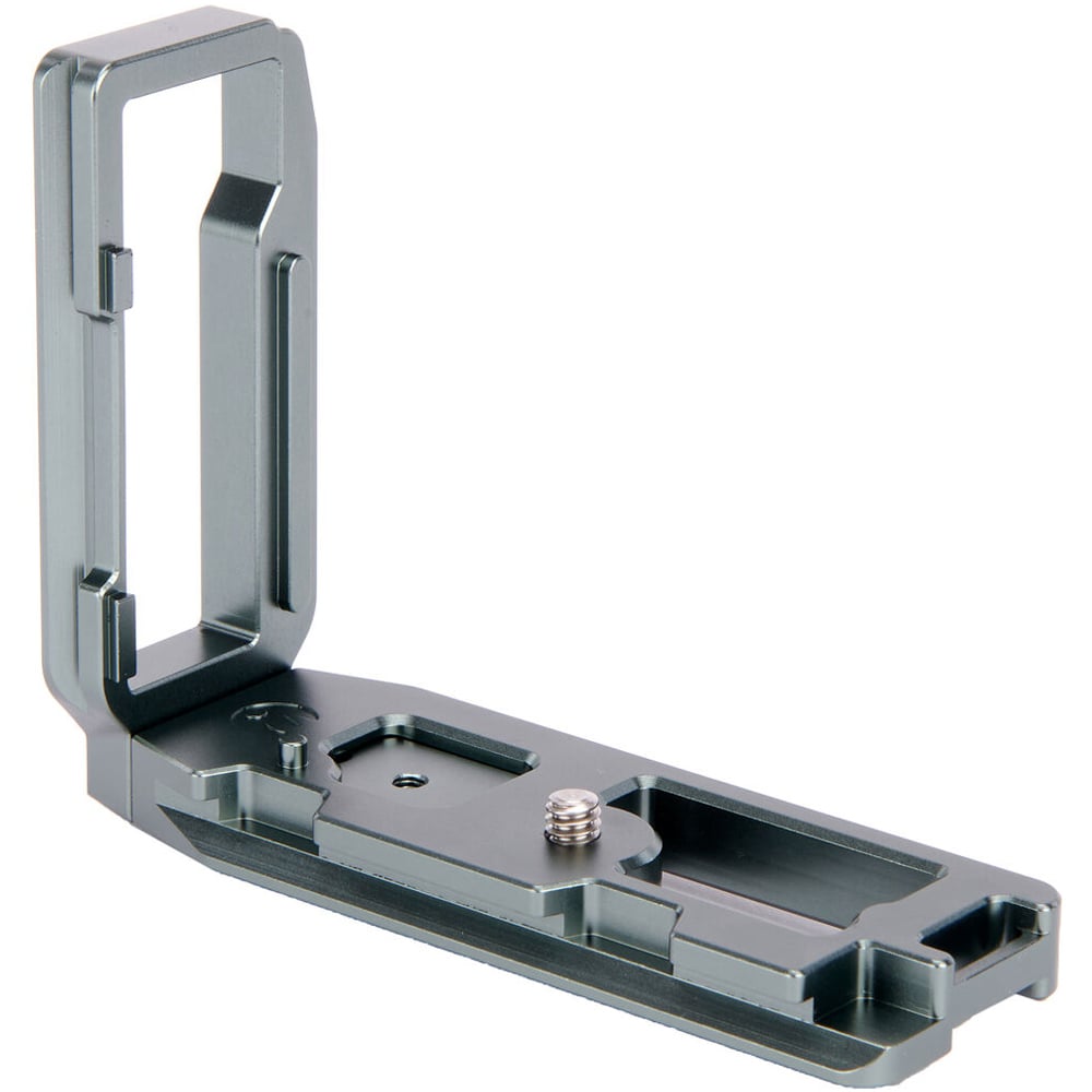 3 Legged Thing Gracy L-Bracket for Fujifilm GFX 100S and 50S II with Arca-Swiss compatibility and cable management.