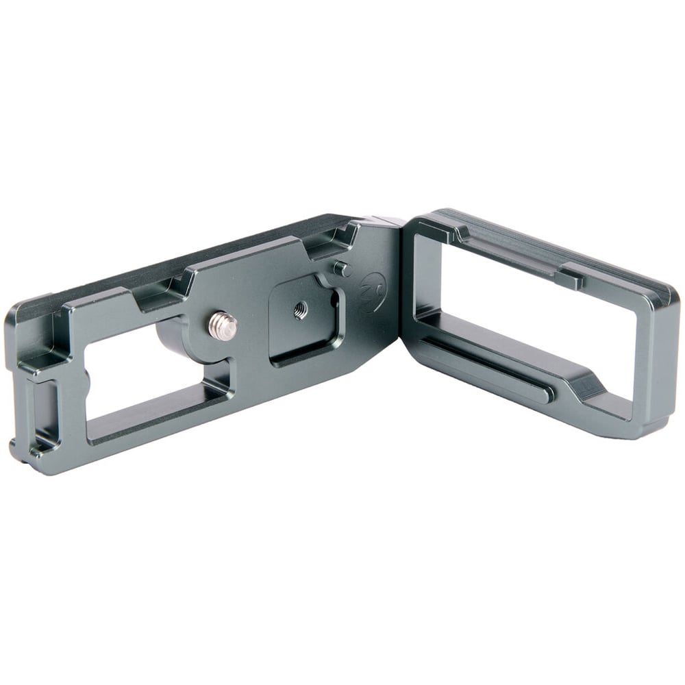 3 Legged Thing Gracy L-Bracket for Fujifilm GFX 100S and 50S II with Arca-Swiss compatibility and cable management.