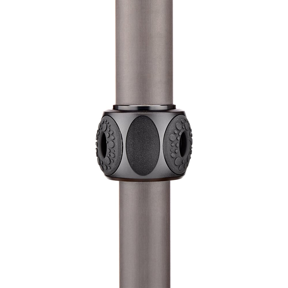 3 Legged Thing Alana Monopod with Docz Foot Stabiliser in Black – compact, strong and stable support for photographers and videographers.