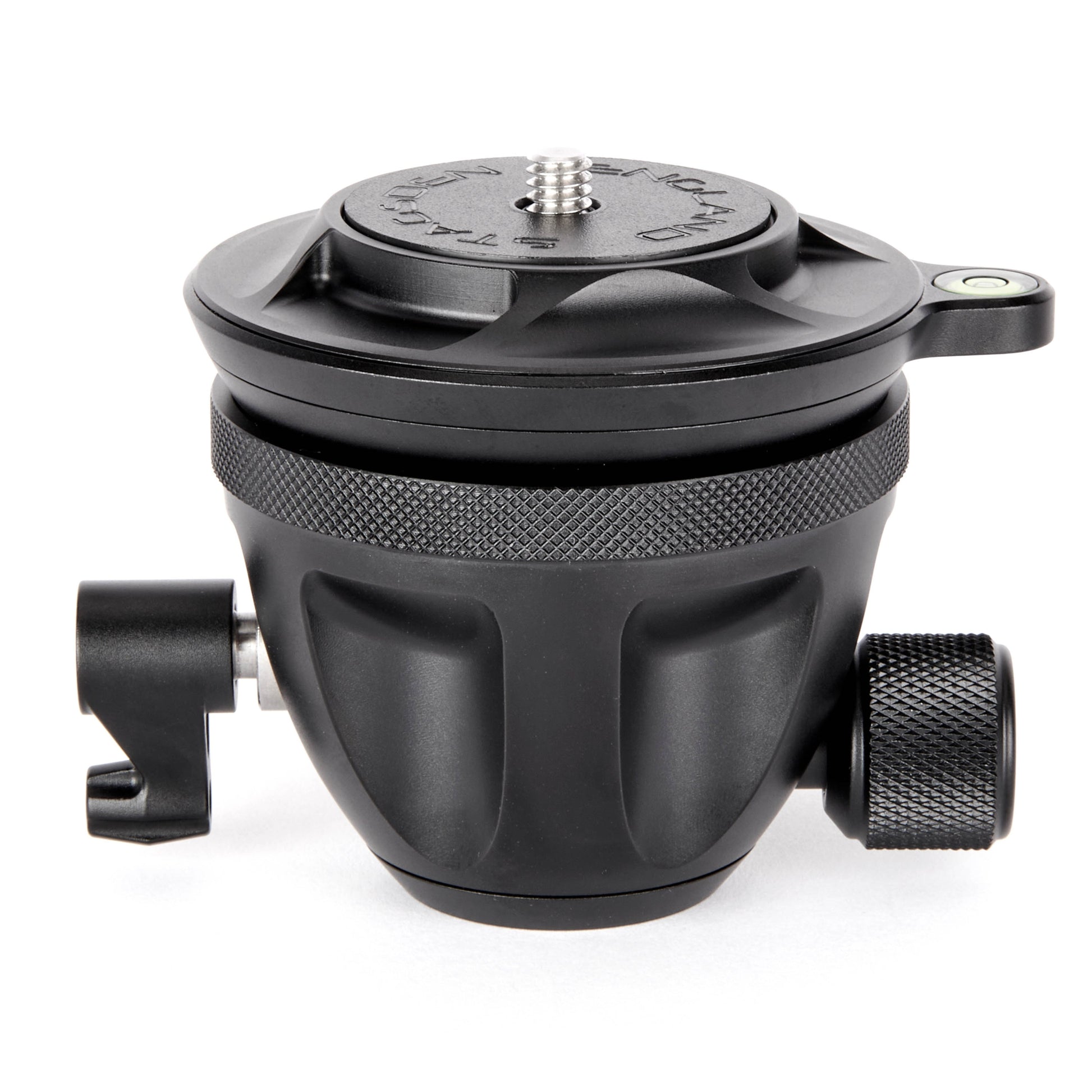 Level your horizon without having to adjust the tripod’s legs, increasing accuracy for photographers. Offers improved compatibility with heads and clamps.