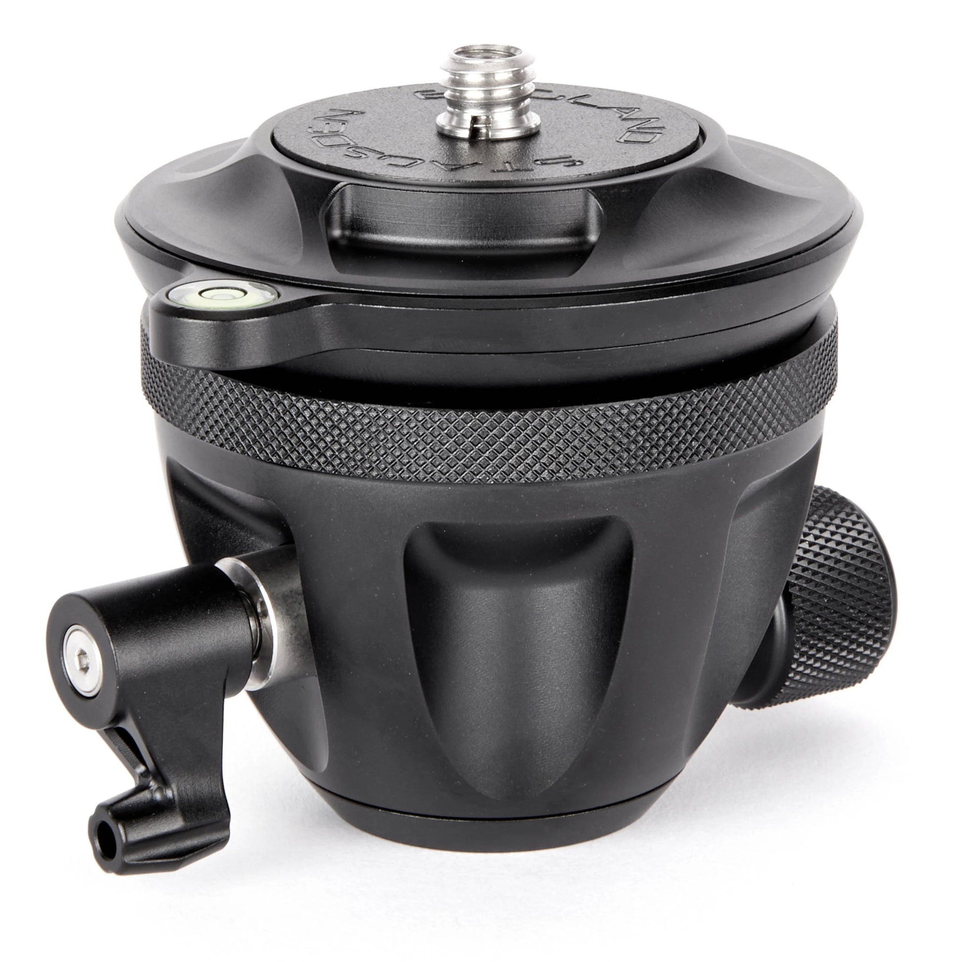 Level your horizon without having to adjust the tripod’s legs, increasing accuracy for photographers. Offers improved compatibility with heads and clamps.