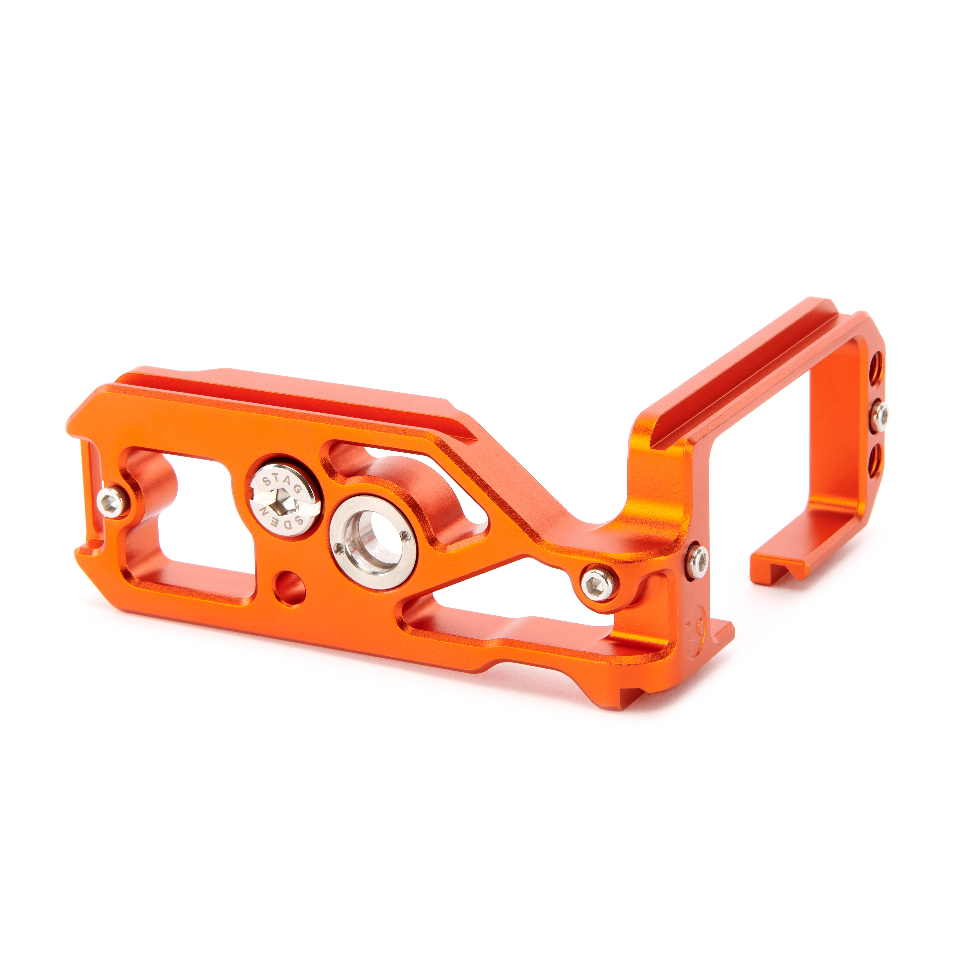 3 Legged Thing Roxie QD L-Bracket for Canon R5, R5C, R6, and R6 II, Arca-Swiss compatible, lightweight aluminium build.