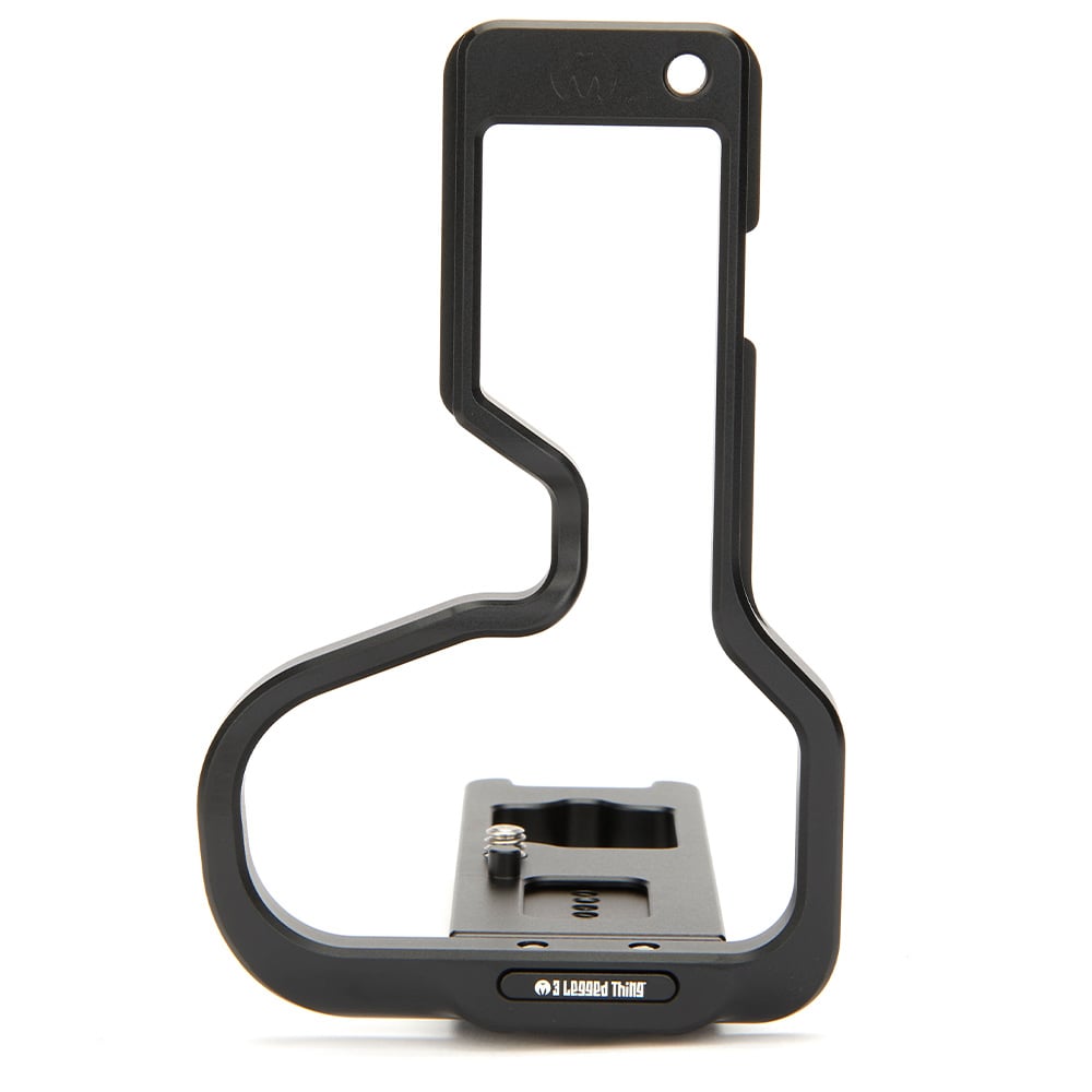 3 Legged Thing Zaara black L-Bracket custom-designed for Nikon Z9 with Arca-Swiss compatibility.