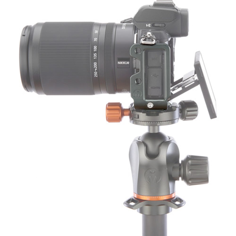 3 Legged Thing Zayla PD L-Bracket for Nikon Z50 with Arca-Swiss and Peak Design Capture v3 compatibility.