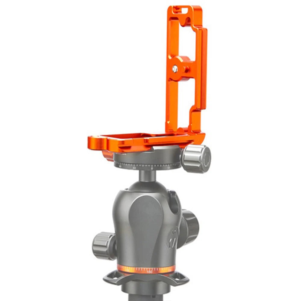 Mirrorless camera accessories like the 3 Legged Thing Zelda L-Bracket gives users easy access to the tilting screen and lens release buttons on Nikon cameras.