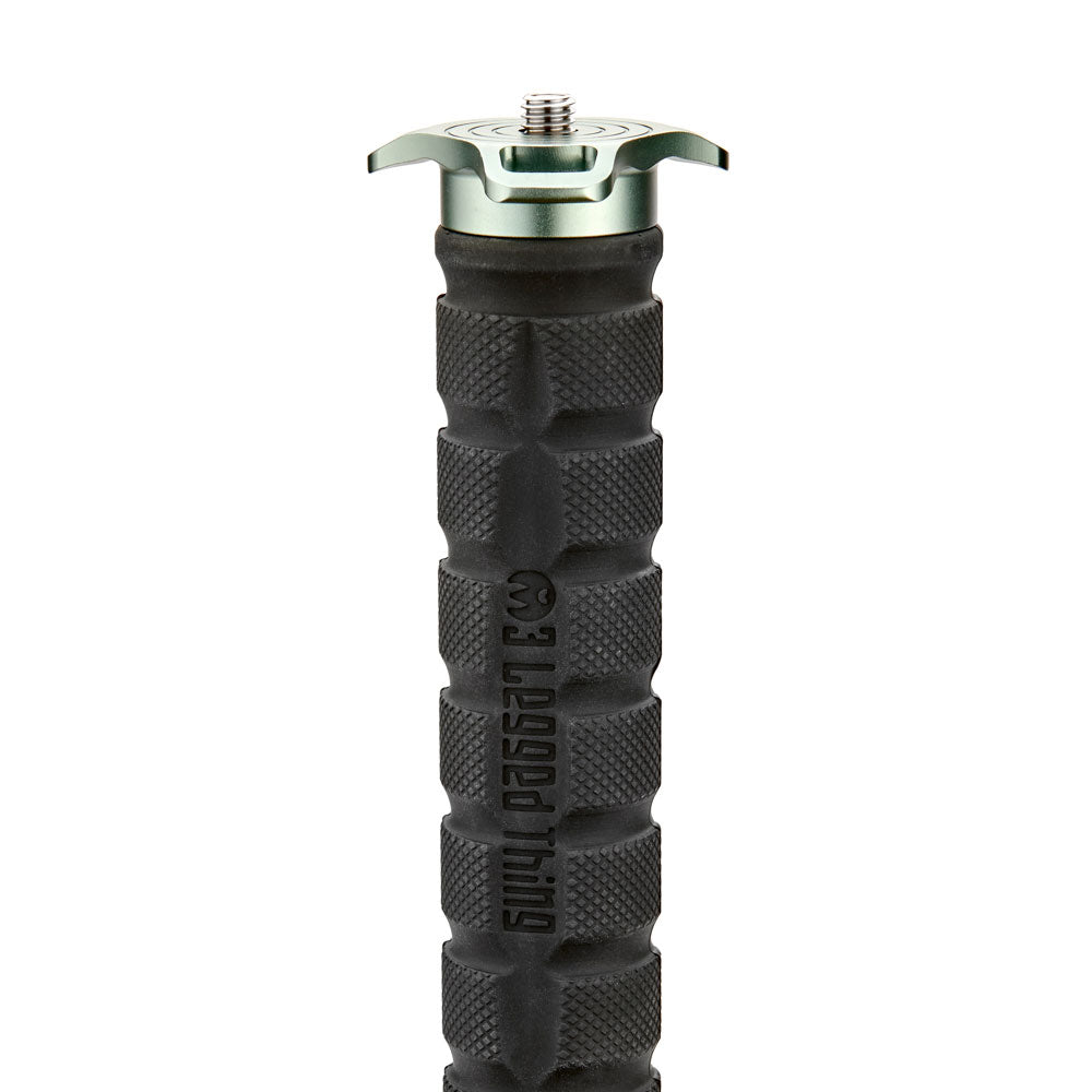 3 Legged Thing Alan 2.0 professional carbon fibre monopod with 60 kg load capacity and 5-section compact design.