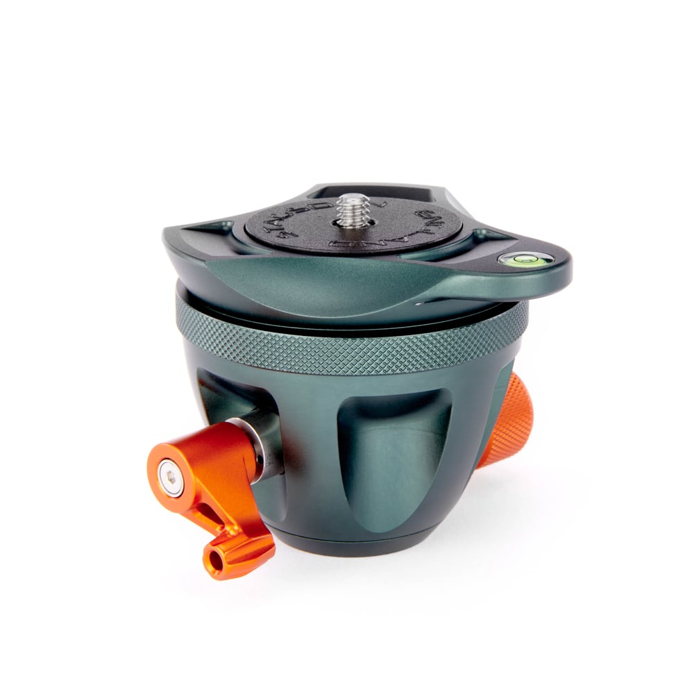 3 Legged Thing Levelling Base – tripod accessory for fast, accurate camera alignment in landscapes, architecture, and panoramas.