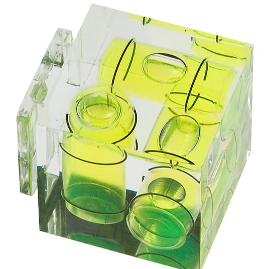 LensCoat 3-Axis Spirit Level Hot Shoe – achieve perfectly straight horizons and balanced shots with this handy leveling tool for your camera.