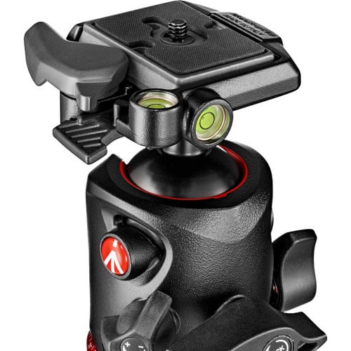 This Manfrotto kit combines the sturdy 055 Aluminium 3-section tripod with a XPRO Q2 ball head with quick-release camera plate for effortless versatility.
