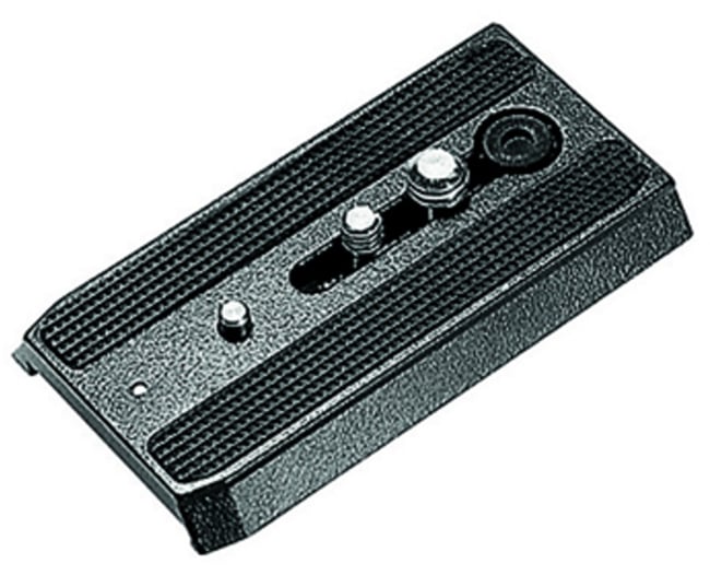 Manfrotto Plate 501PL is supplied with 2 x 1/4'' and 2 x 3/8'' camera fixing screws. This version of the standard plate allows perfect balance for camcorders.