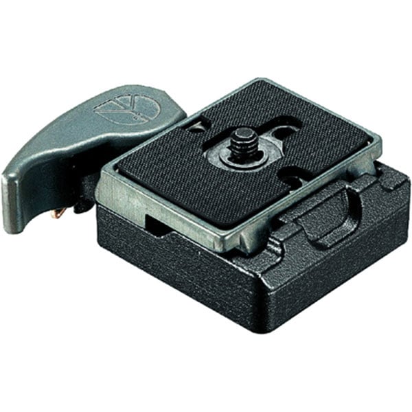 Manfrotto 323 Rectangular Plate Adaptor with 200PL plate – quick-release, aluminium build, secure lock, compact and versatile.