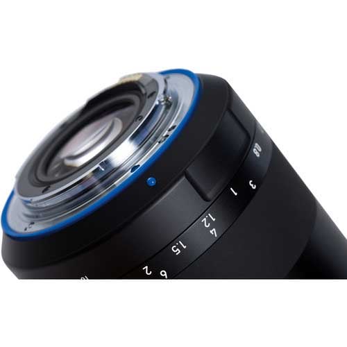 Zeiss Milvus 21mm f/2.8 ZE for Canon EF. Wide angle prime lens with f/2.8 aperture, advanced optics, manual focus, and weather-sealed construction.