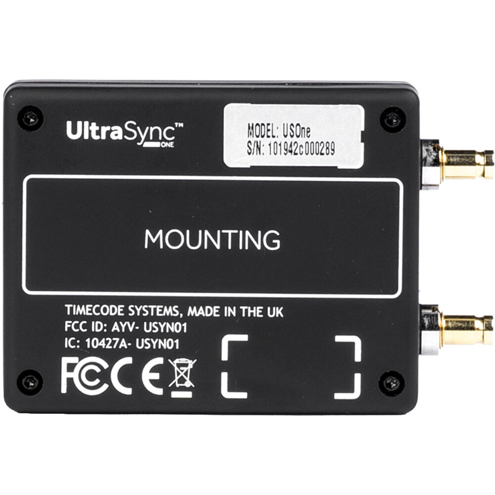 UltraSync ONE syncing multiple cameras wirelessly with 200m RF range and 25-hour battery life.
