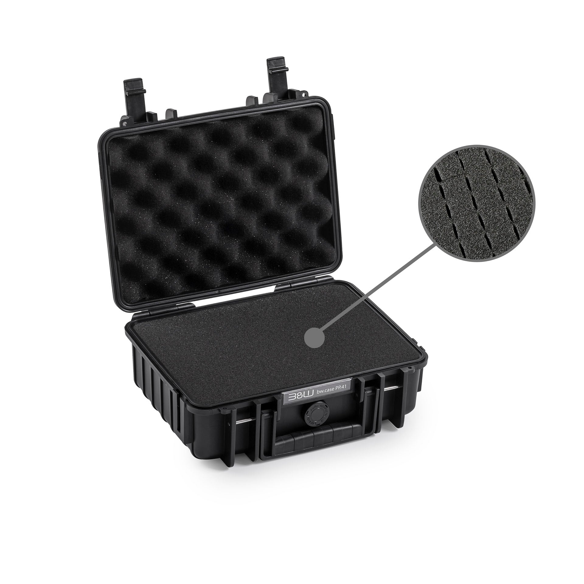 Durable B&W Case Type 1000 black, impact-resistant and stackable.