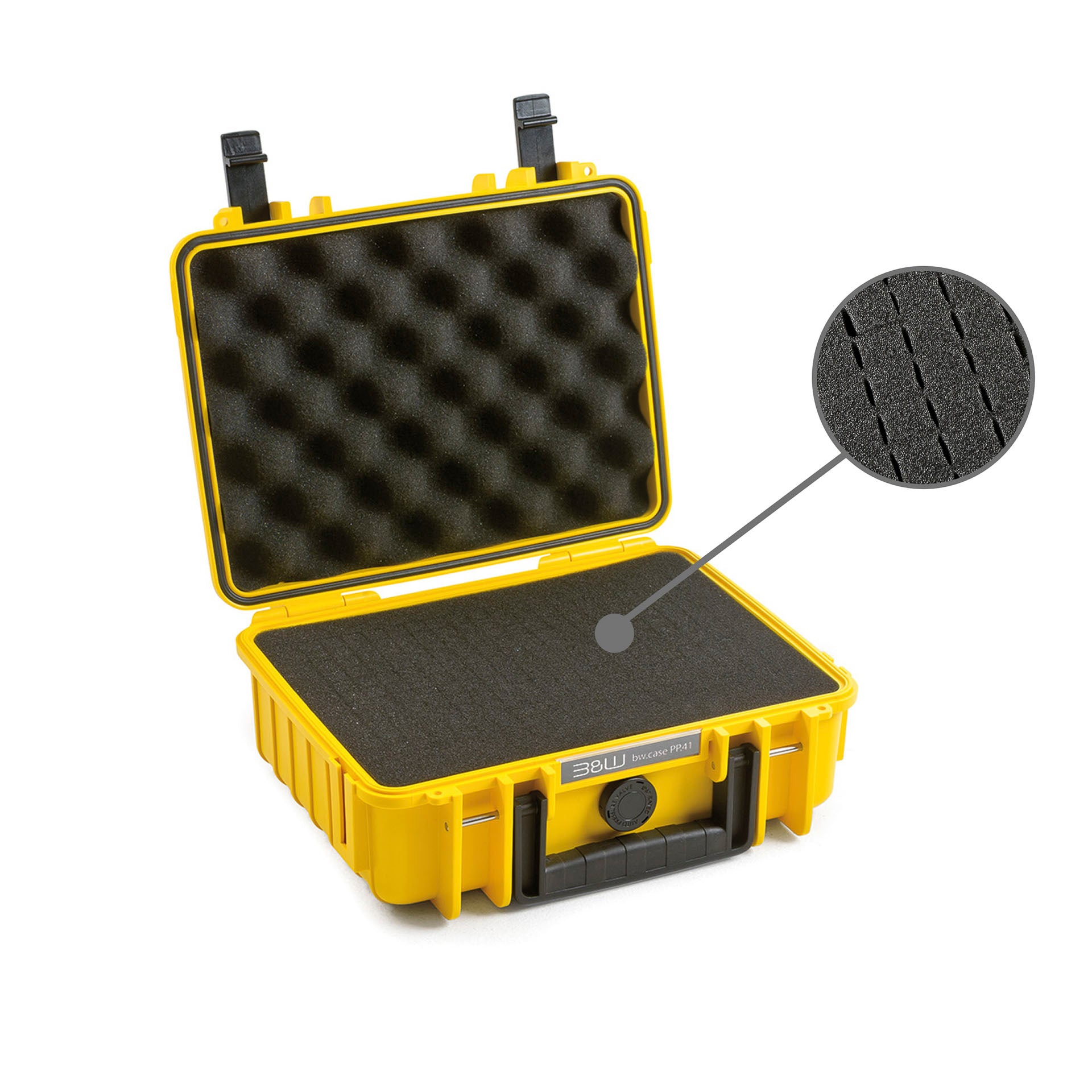 Durable B&W Case Type 1000 Yellow, impact-resistant and stackable.