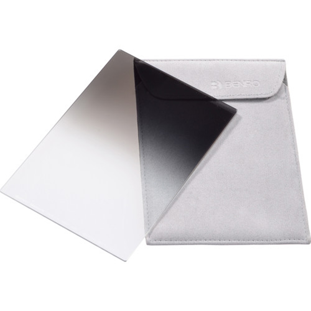 Benro 100x150mm MasterH Soft-Edge Graduated ND 0.9 filter, 3-stop light control for balanced landscape photography.