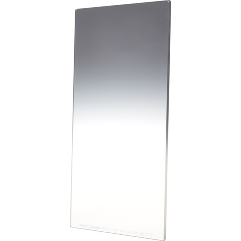 Benro 100x150mm MasterH Soft-Edge Graduated ND 0.9 filter, 3-stop light control for balanced landscape photography.