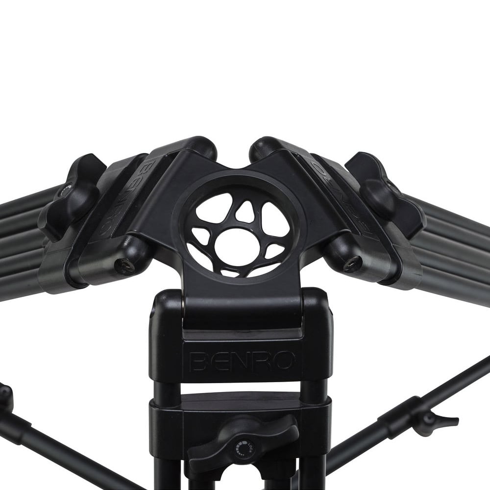 Benro A673TM Dual-Tube Aluminium Tripod with S8Pro Fluid Head for professional videography.