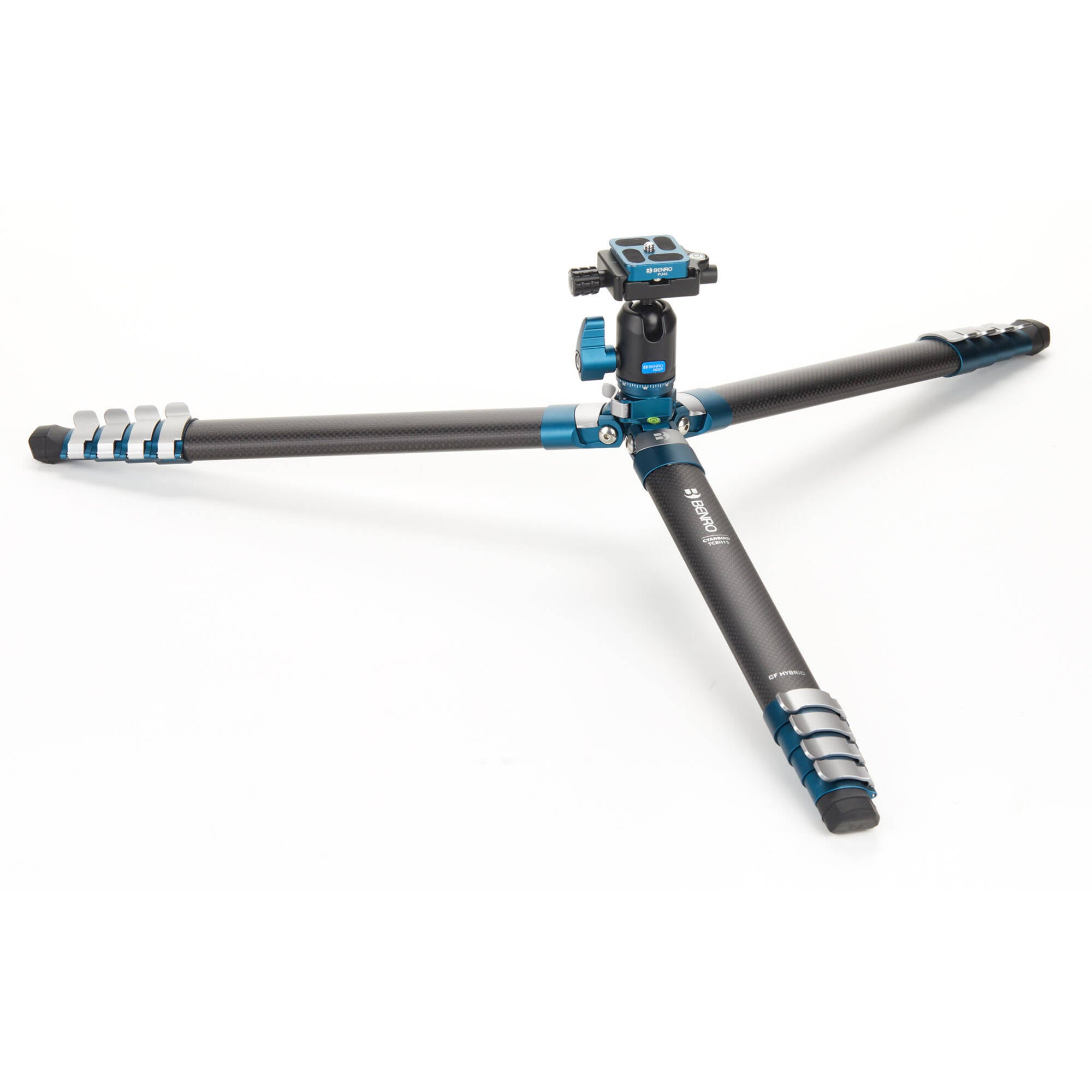 Benro CyanBird Carbon Fibre Aluminium Tripod with N00P Ball Head, lightweight and precise support for DSLR and mirrorless cameras.