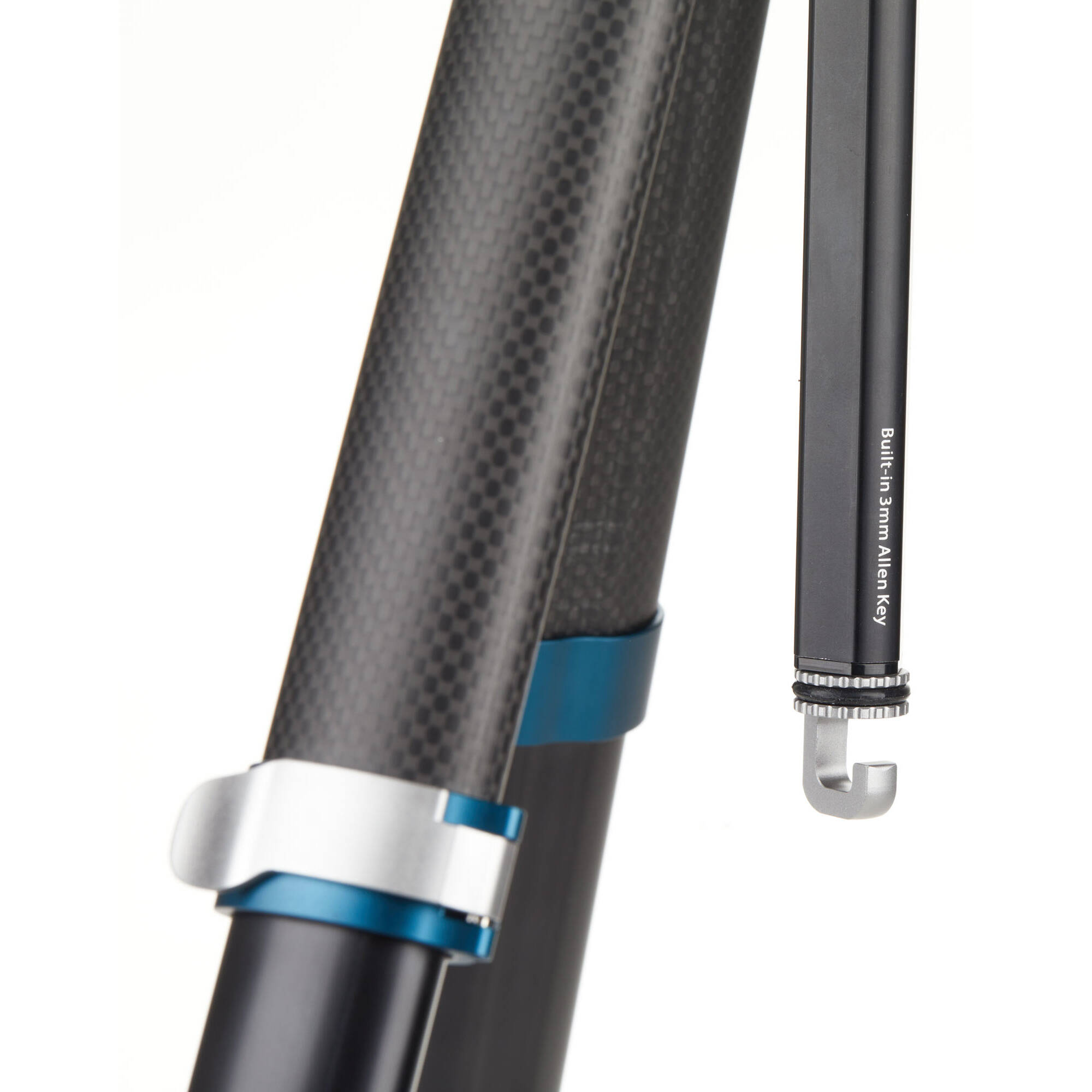 Benro CyanBird Carbon Fibre Aluminium Tripod with N00P Ball Head, lightweight and precise support for DSLR and mirrorless cameras.