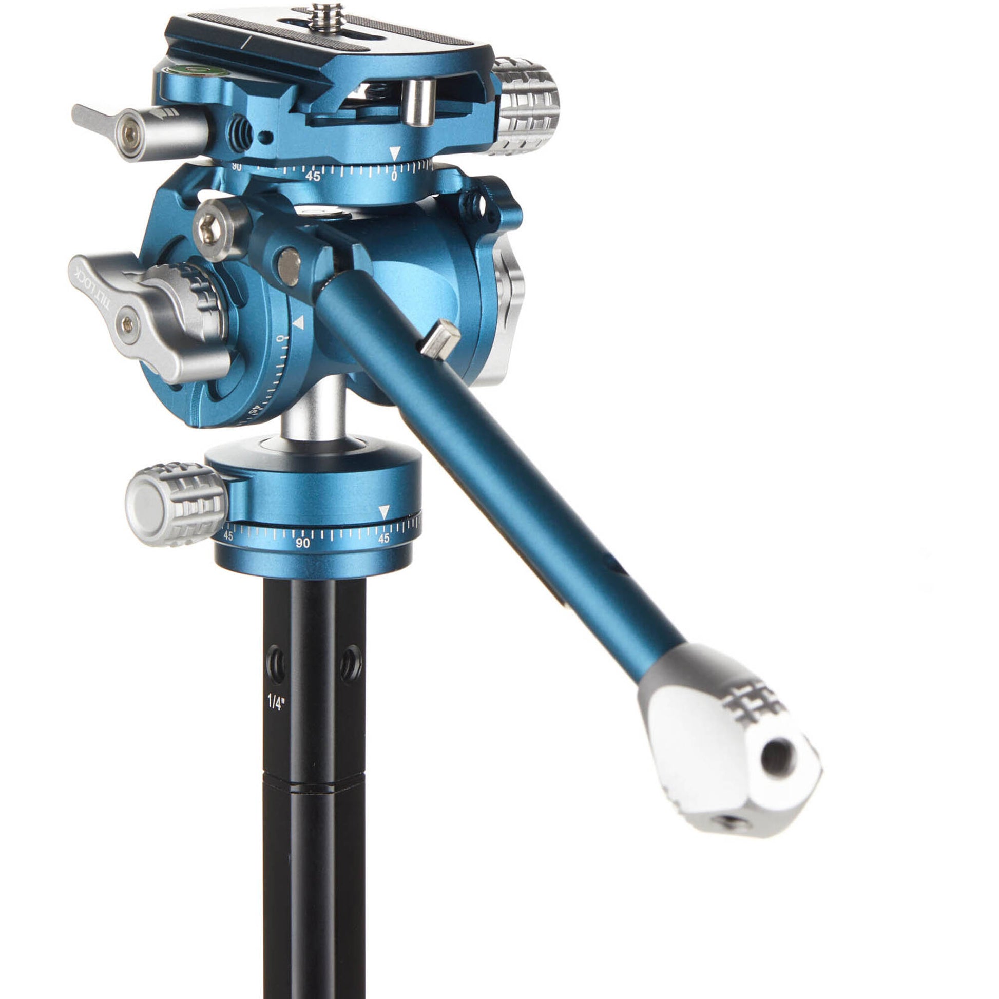 Benro CyanBird Carbon Fibre Tripod with FS20PRO 2-in-1 Pan Head, lightweight and stable support for smooth photo and video capture.