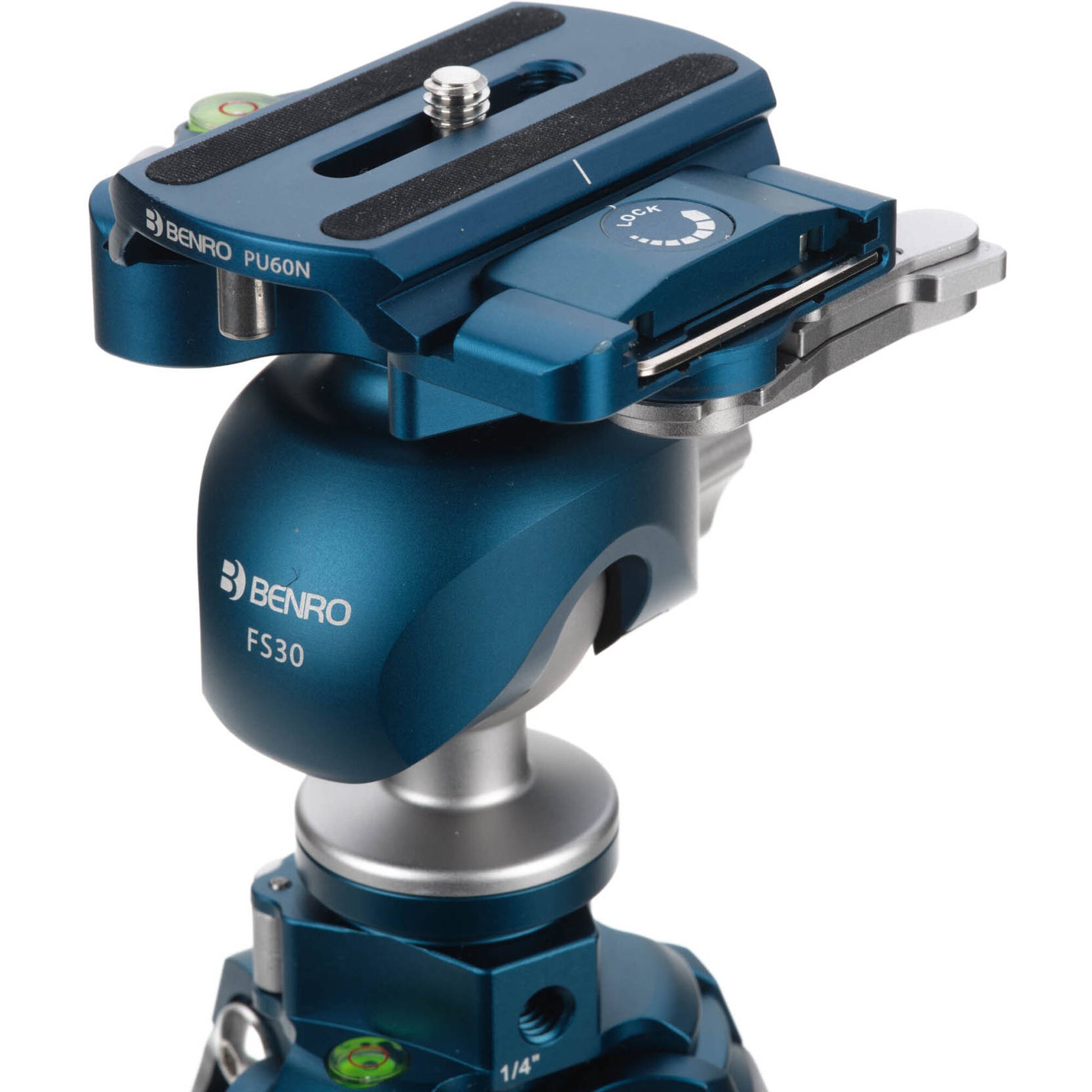 Benro FS30 Ball Head with Arca-Type Quick Release – a lightweight yet durable tripod head offering smooth adjustments, 360° panning, and quick camera mounting."