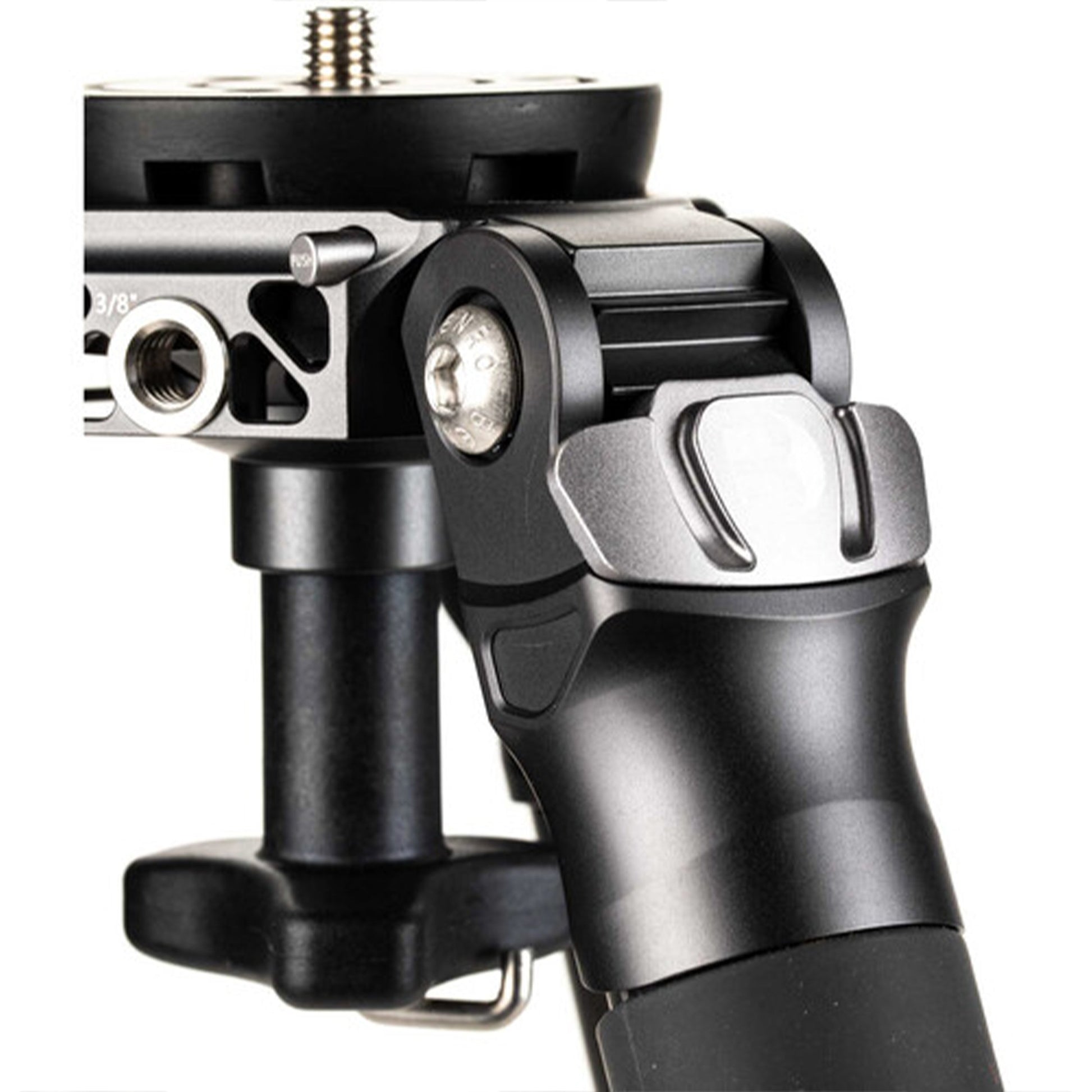 Benro Mammoth carbon‑fiber tripod, matte black, twist‑lock legs and leveling bowl mount.