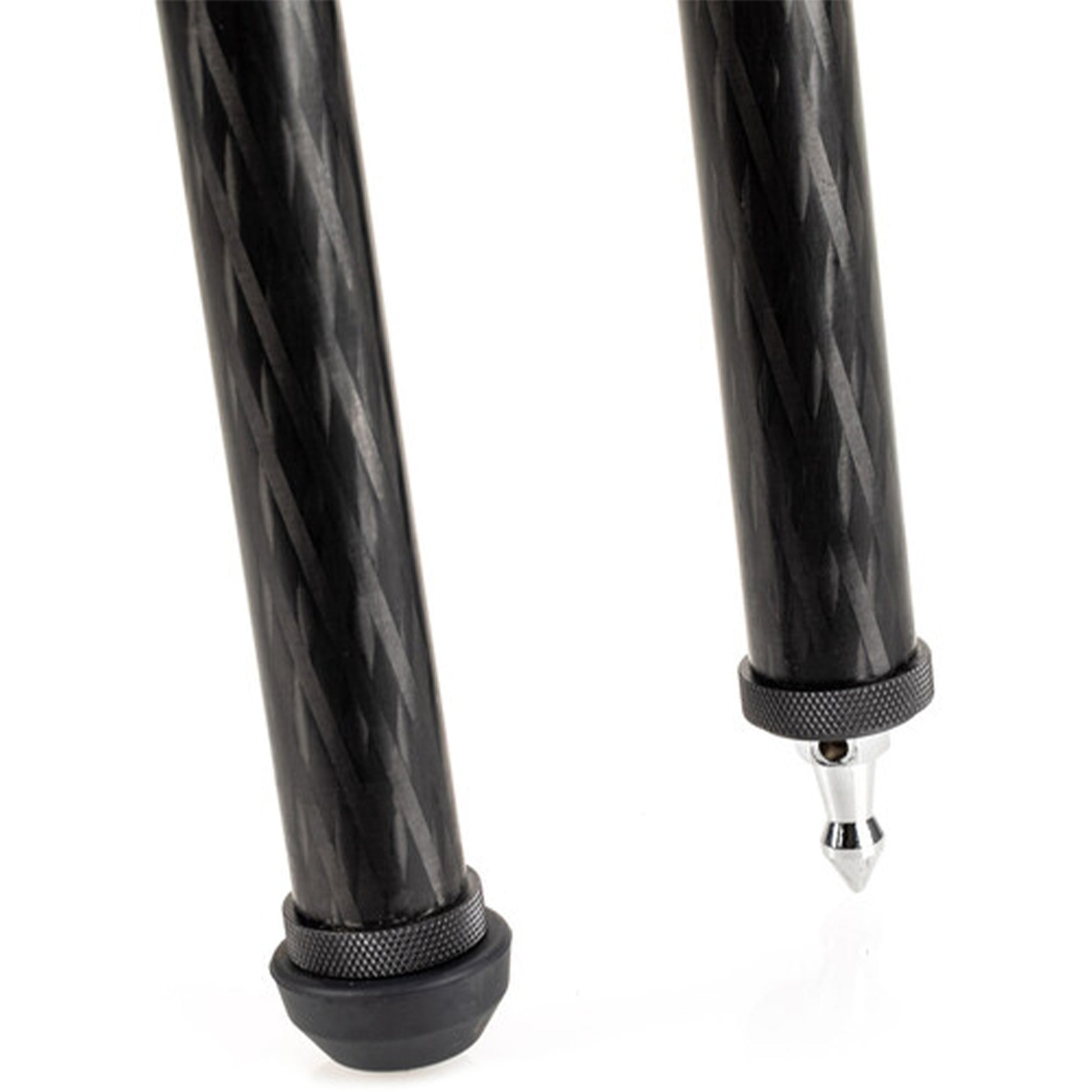 Benro Mammoth carbon‑fiber tripod, matte black, twist‑lock legs and leveling bowl mount.