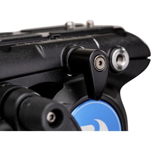 Benro S4Pro Fluid Video Head in matte black and grey, with smooth pan-tilt control knobs, integrated grease port, detachable plate, and bubble level—designed for precise camera movement and stable tripod mounting