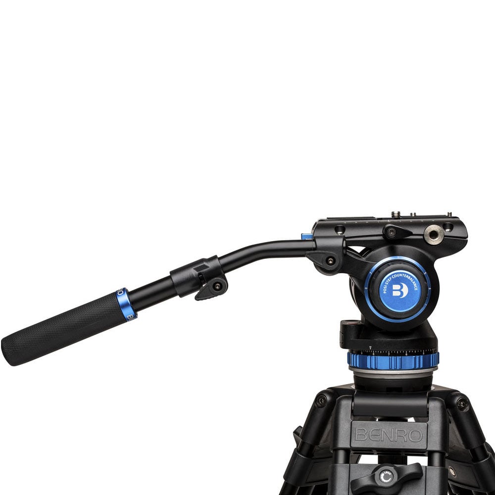 Benro S8Pro Fluid Video Head in matte black with grey accents, featuring dual ergonomic control knobs for pan and tilt, integrated bubble level, detachable quick‑release plate, and precision fluid damping system for ultra‑smooth camera movement.