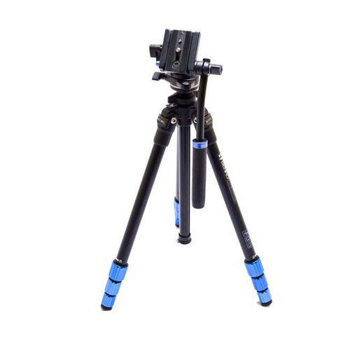 Benro Slim Twist aluminium travel tripod kit – compact, lightweight with twist‑lock legs and S2 pan‑tilt head.