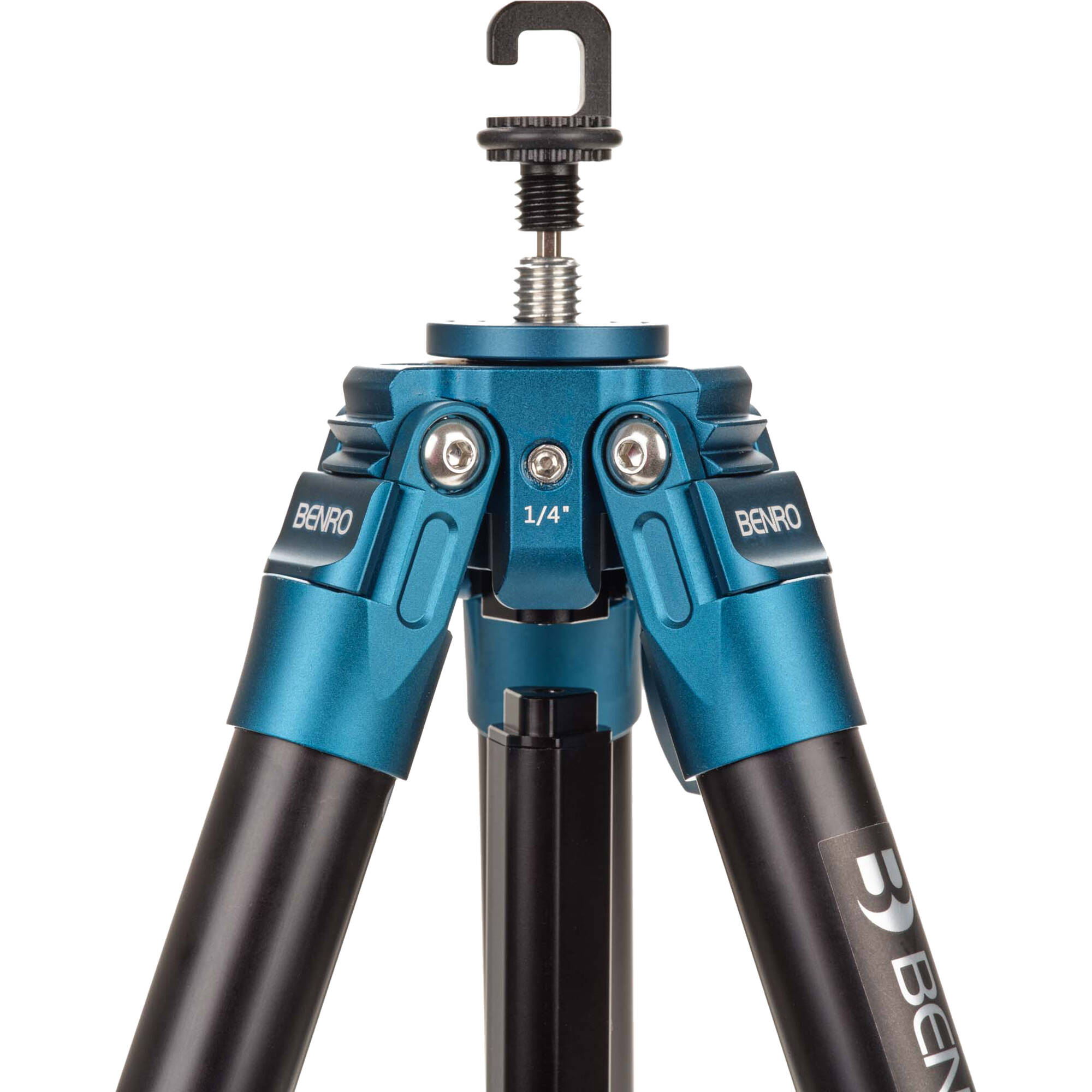 Benro SuperSlim Aluminium Tripod with Ball Head – a lightweight and compact tripod designed for travel and everyday photography, offering stable support and smooth adjustments.