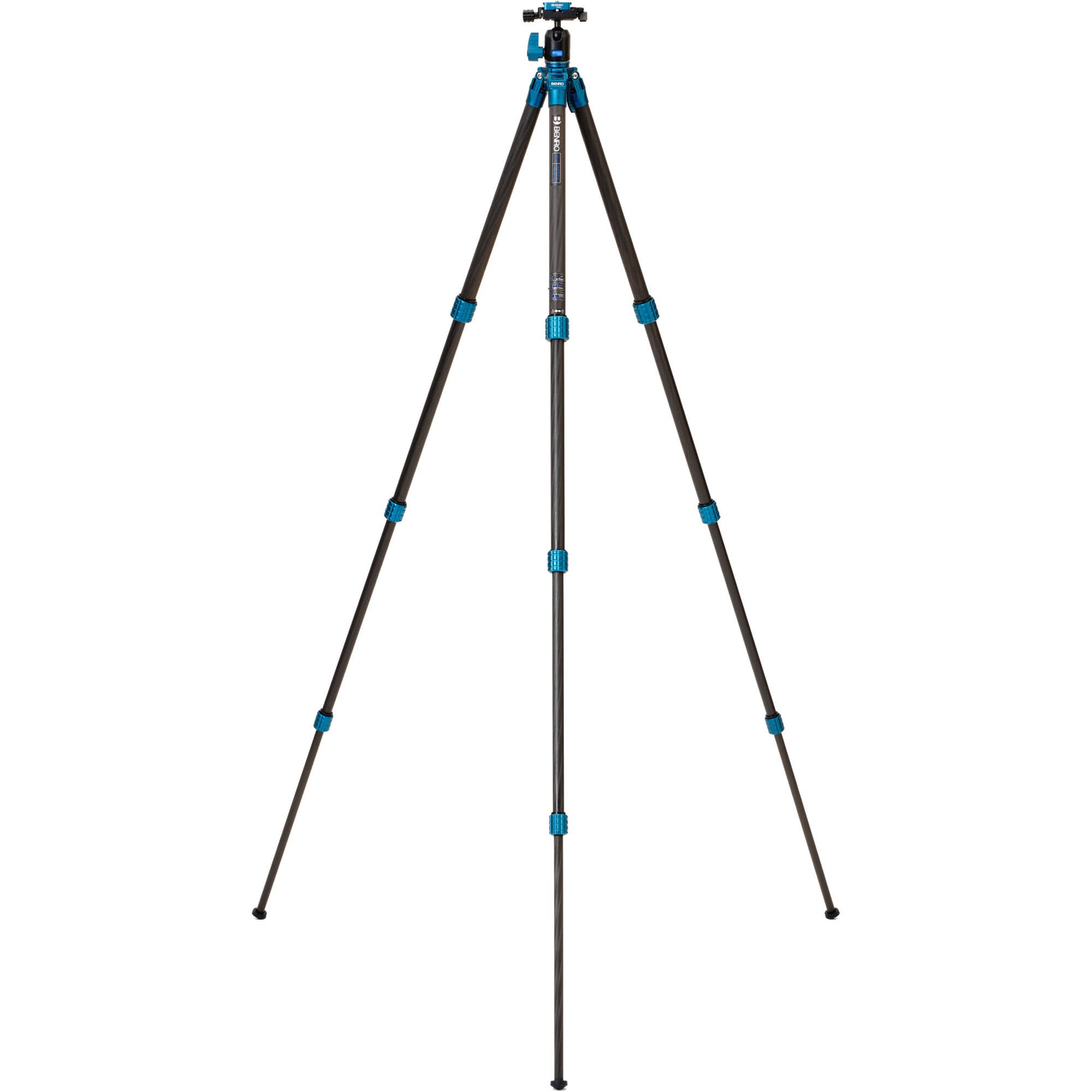 Benro SuperSlim Carbon Fibre Tripod with Ball Head – an ultra-lightweight yet durable tripod perfect for travel, featuring strong carbon fibre legs and smooth ball head control.