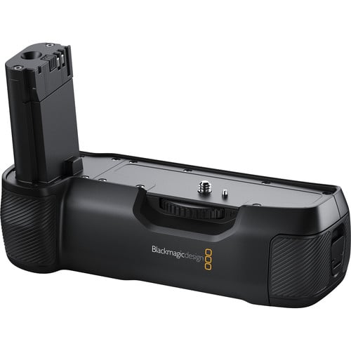 The Blackmagic Pocket Battery Grip lets you replace the standard LP‑E6 battery with two L‑series batteries so you can shoot for over 2 hrs on a single charge.