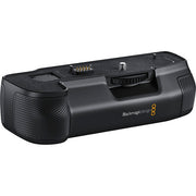 The optional Pocket Cinema Camera Battery Grip lets you replace the 4K and 6K model’s standard LP‑E6 battery with 2x L‑series batteries.