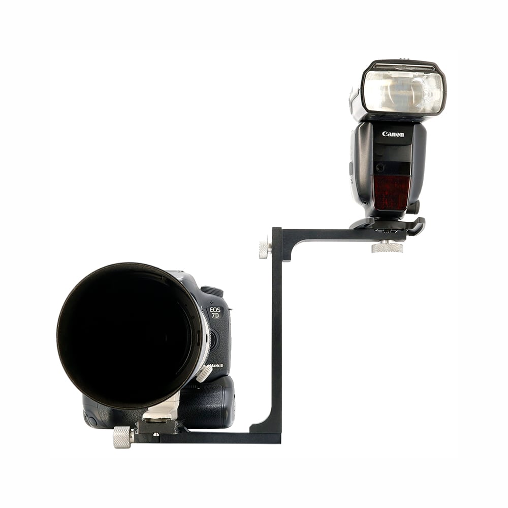 DJPhoto Telephoto Flash Bracket designed for telephoto lenses to reduce shadows and red-eye.