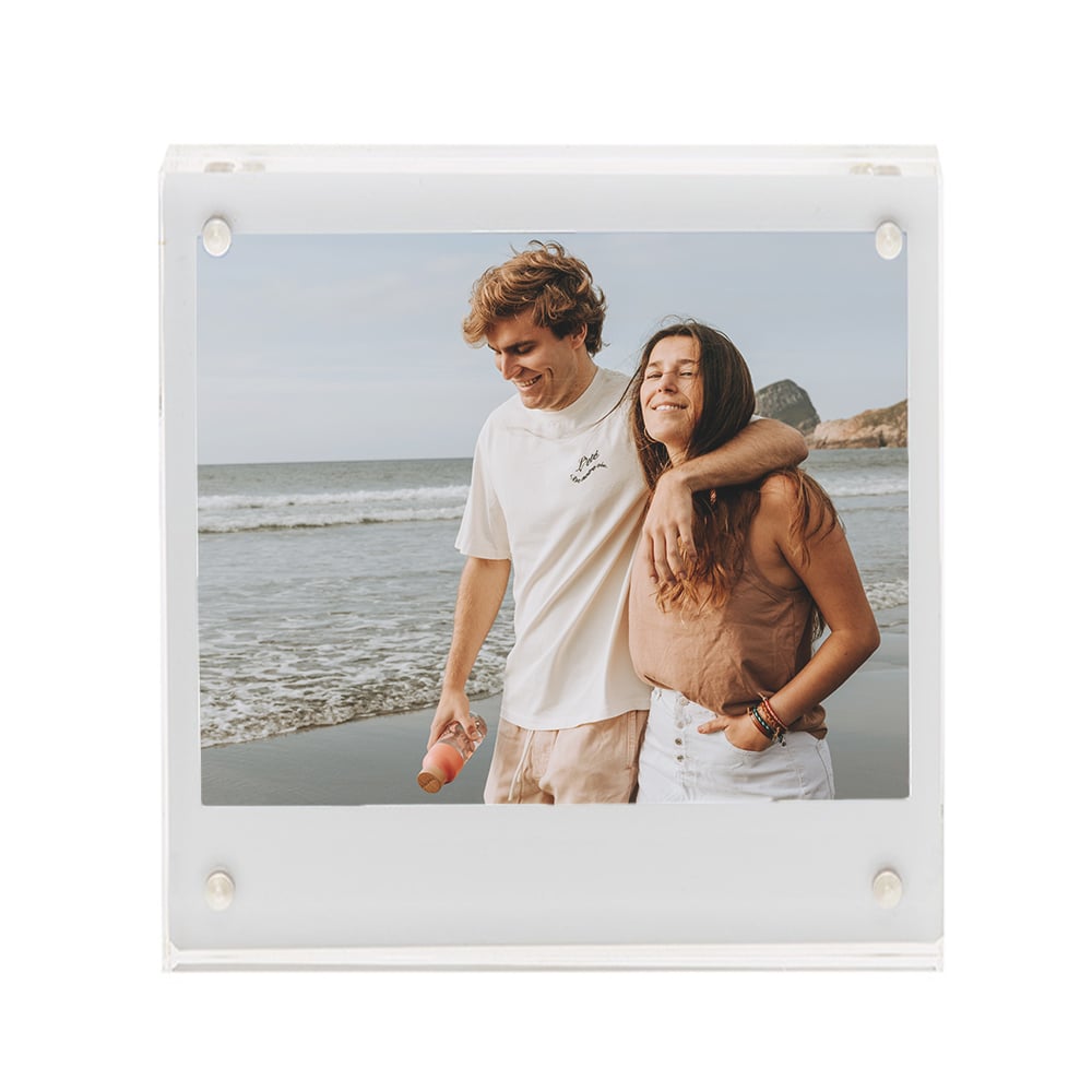 Fujifilm Instax Square Acrylic Magnetic Frame – clear acrylic frame with magnetic backing, designed to display Instax Square prints on fridges or metal surfaces.
