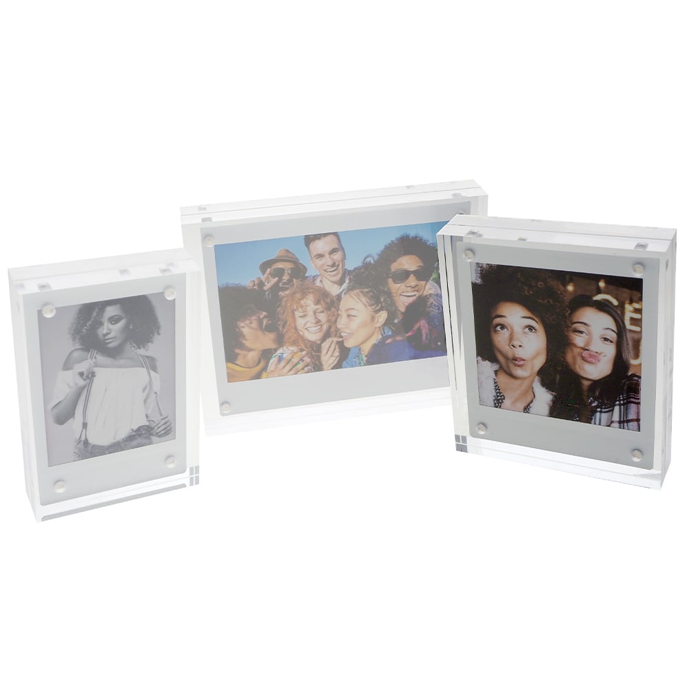 Fujifilm Instax Square Acrylic Magnetic Frame – clear acrylic frame with magnetic backing, designed to display Instax Square prints on fridges or metal surfaces.