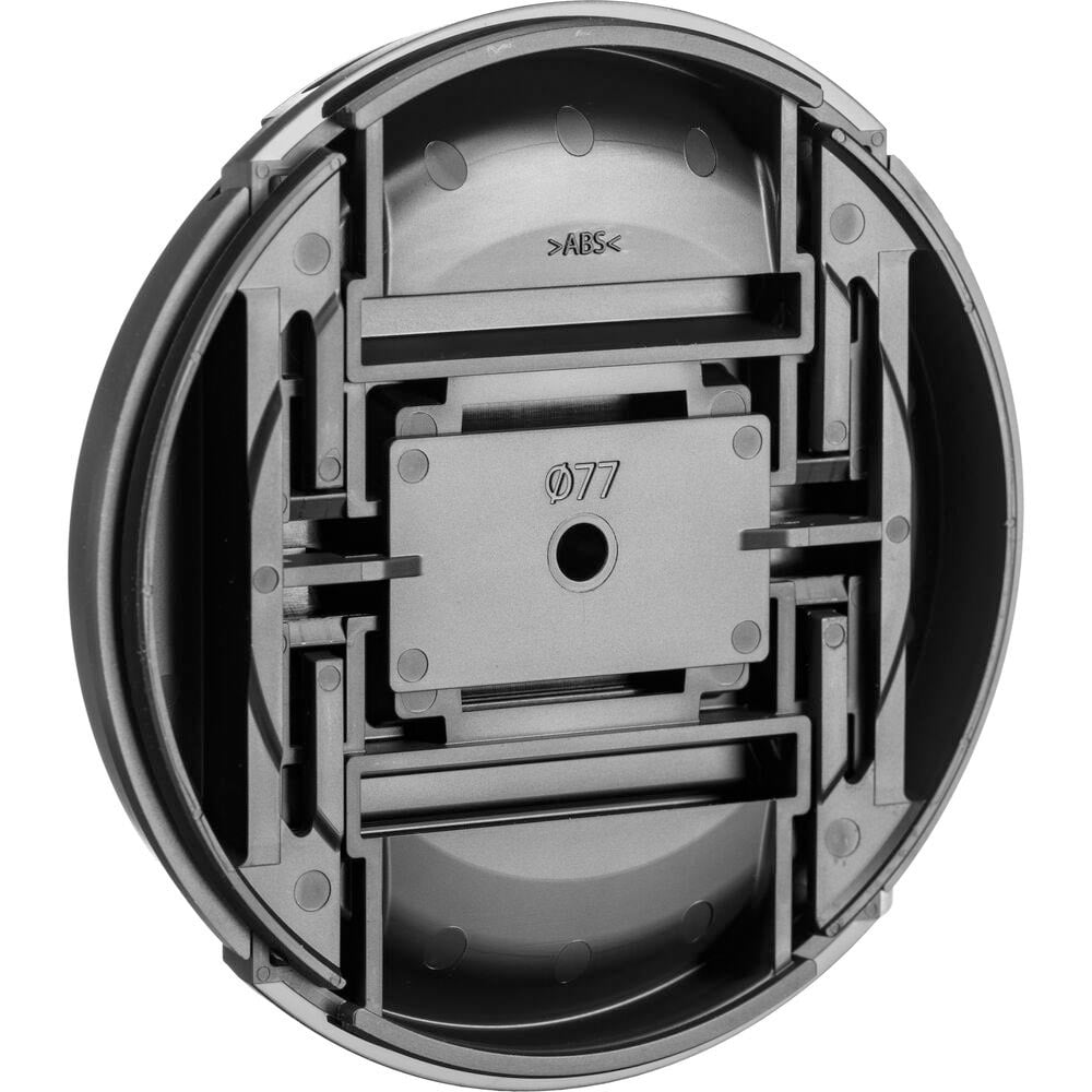 Fujifilm FLCP-77 Lens Cap is a front cap with a squeeze and snap-on mechanism for lenses or filters with a 77mm front filter thread. Replacement or and extra.