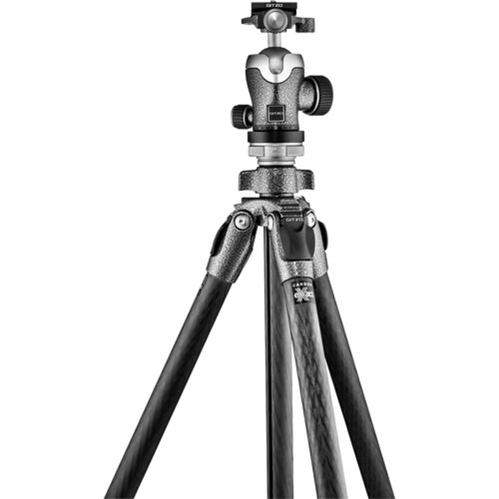 Gitzo S1 Center Ball Heads are conveniently Arca-type compatible. The GH1382QD Gitzo ball head stands 11.2 cm high, holds up to 14 kg and weighs 0.5 kg.