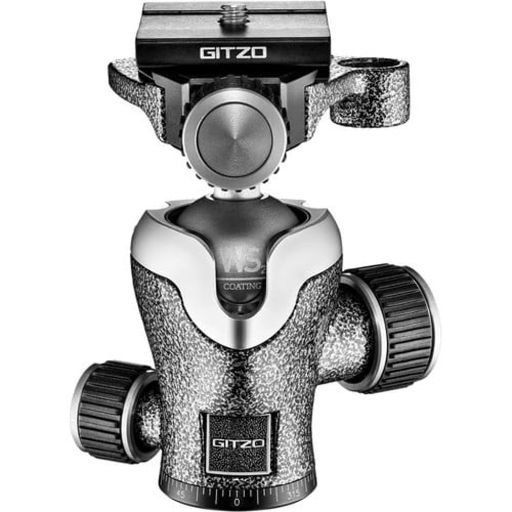 Gitzo S1 Center Ball Heads are conveniently Arca-type compatible. The GH1382TQD Gitzo ball head stands 10.4 cm high, holds up to 11 kg and weighs 0.39 kg.