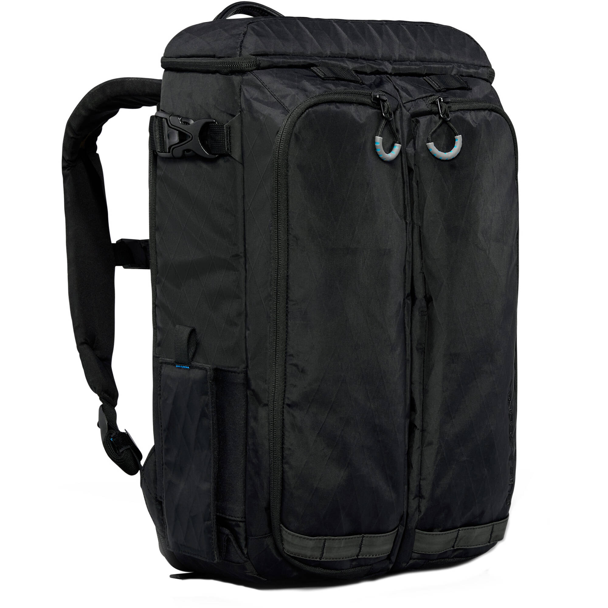 Kiboko City Classic 18L+ backpack with rear zip and magnetic side pockets.