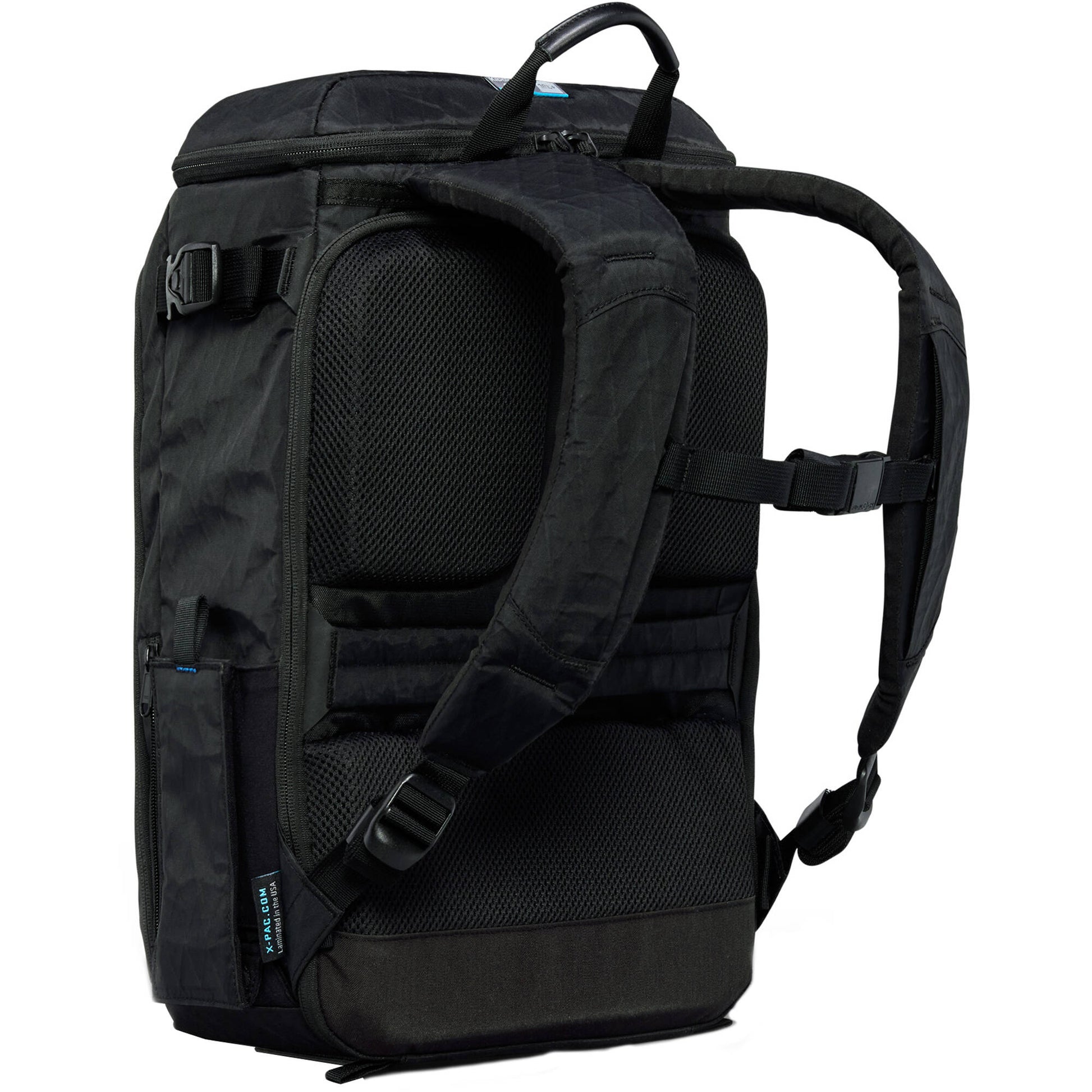 Kiboko City Classic 18L+ backpack with rear zip and magnetic side pockets.