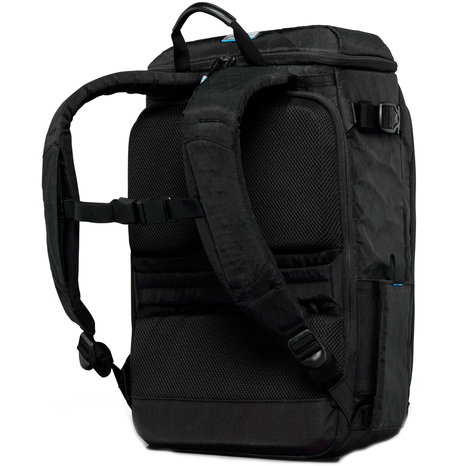 Kiboko City Classic 18L+ backpack with rear zip and magnetic side pockets.