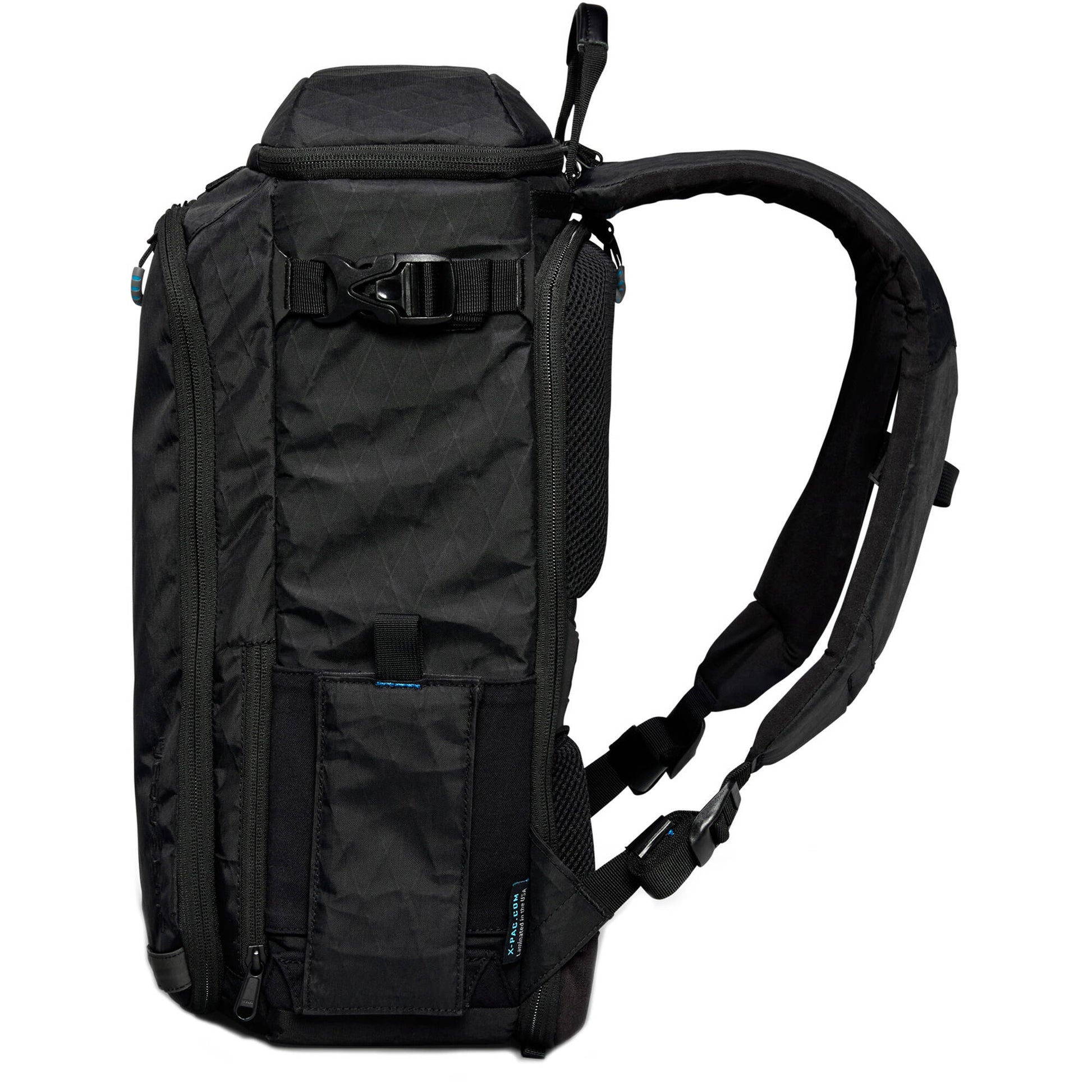 Kiboko City Classic 18L+ backpack with rear zip and magnetic side pockets.