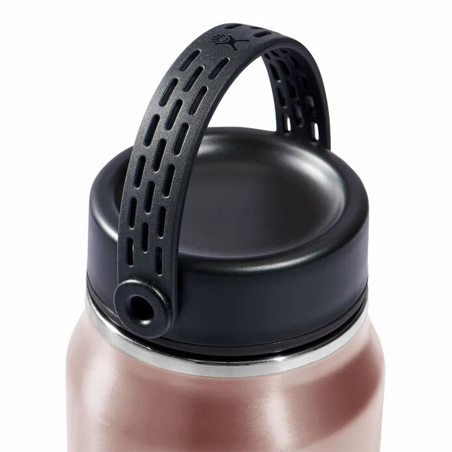 The lightweight 946 ml Hydro Flask bottle keeps drinks cold for 24h, hot for 12h. 25% lighter, leakproof, BPA-free & perfect for outdoor adventures.